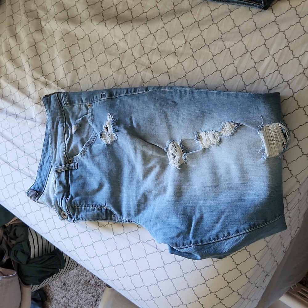 Women's boyfriend Jeans from Torrid. In tall size